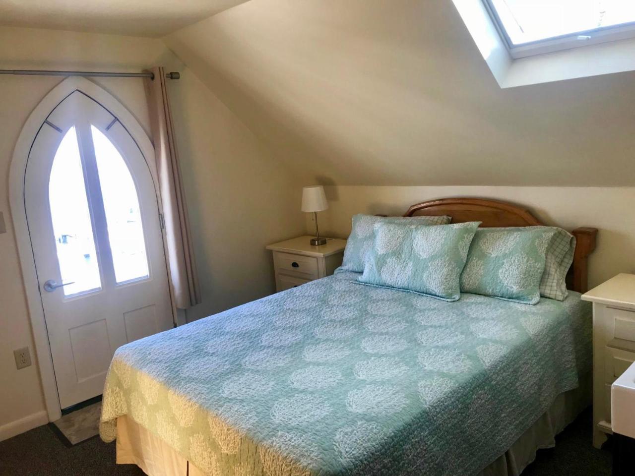 The Attleboro House Hotel Oak Bluffs Ngoại thất bức ảnh